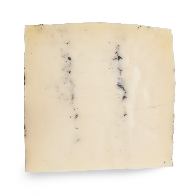 Queso semicurado de oveja con paté trufado La Val